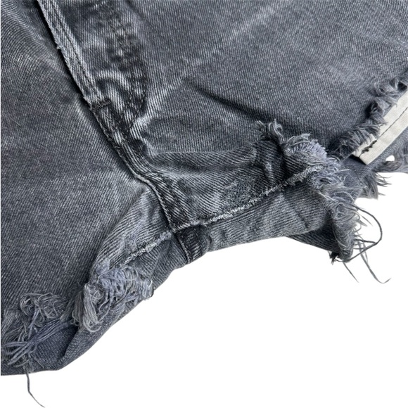 Levi's Denim Shorts High-Waisted Mini Shorts - Picture 5 of 5